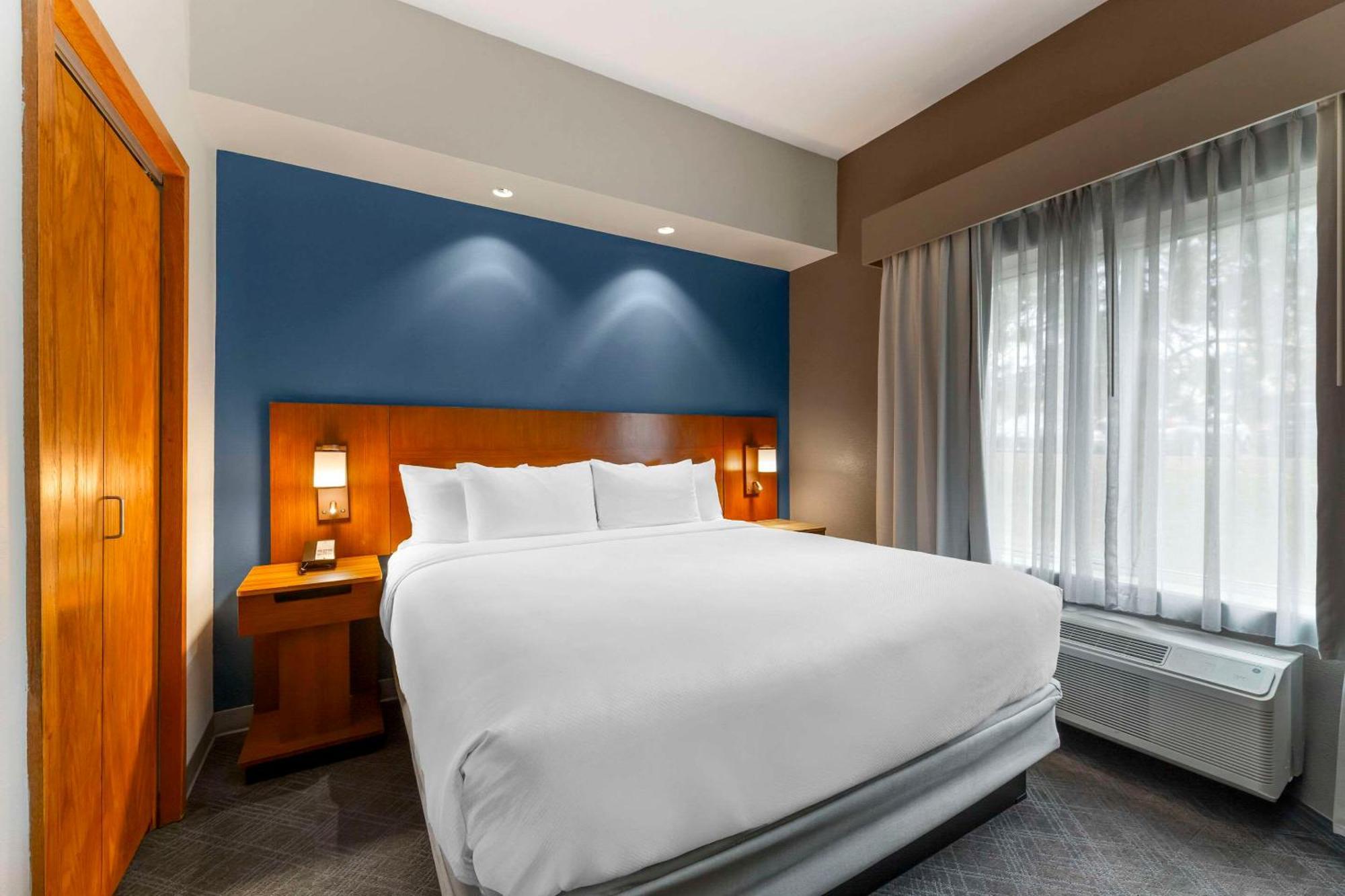 Comfort Inn & Suites Akron South Экстерьер фото