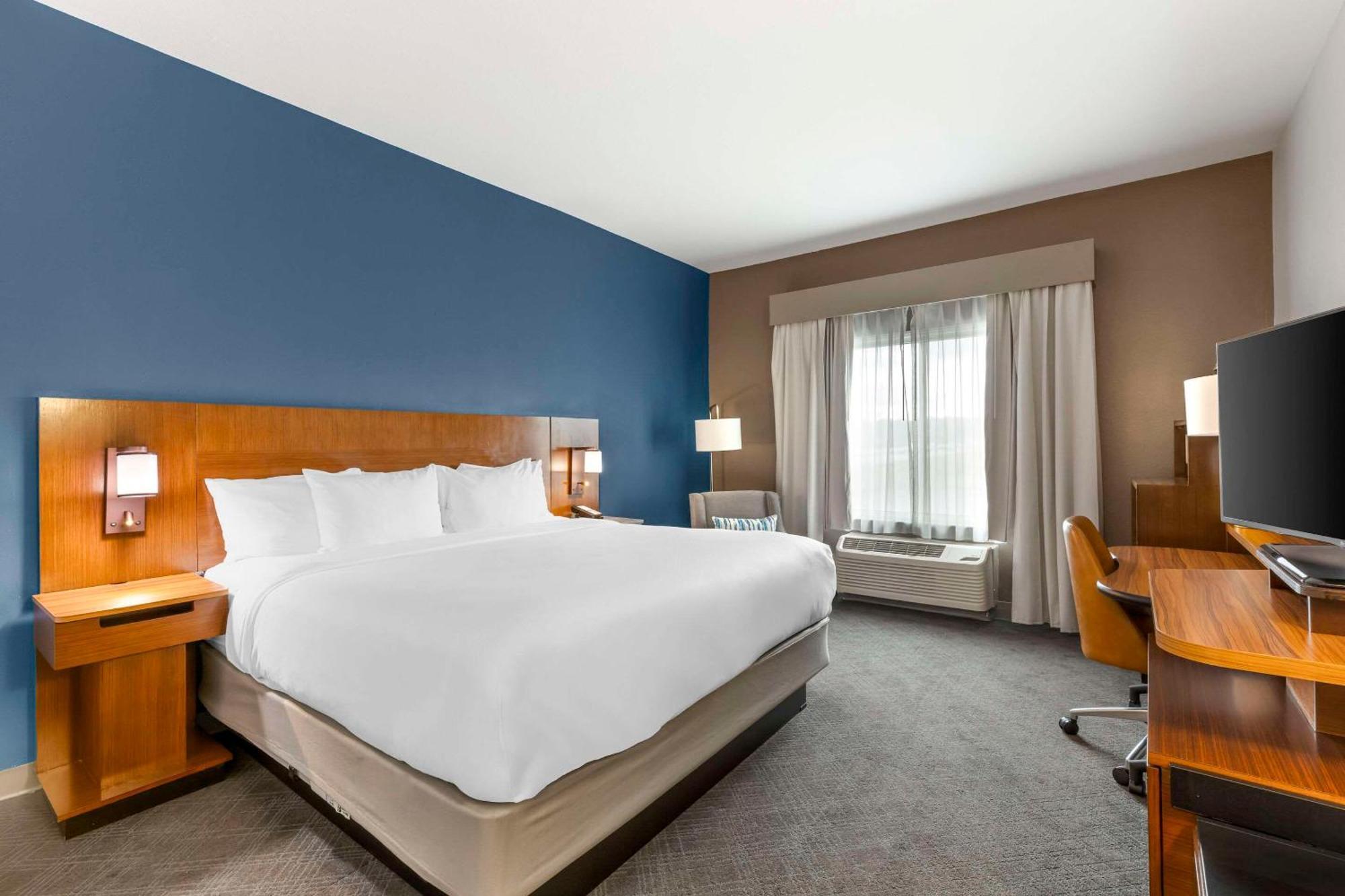 Comfort Inn & Suites Akron South Экстерьер фото